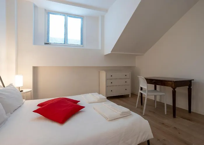City Centre Apartment - 10 Minutes To Duomo - Free Wifi E Netflix